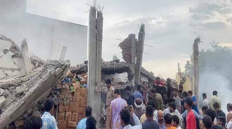 4 killed in soap godown explosion in Uttar Pradesh। Sangbad Pratidin