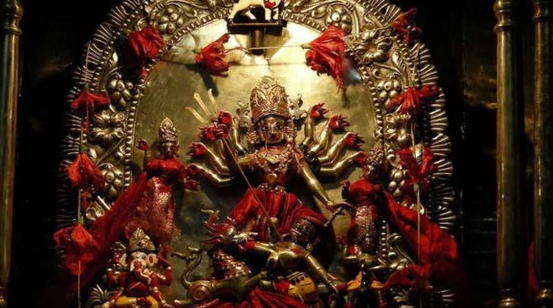Kali Puja 2023: Bangladesh celebrates Diwali and Kali Puja in age old Dhakeswari temple | Sangbad Pratidin