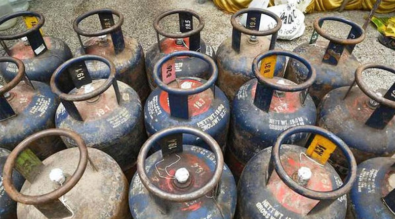 commercial LPG cylinder price reduced by 57 Rupees | Sangbad Pratidin