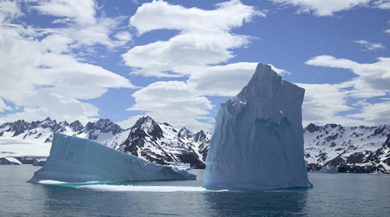 Antarctica Iceberg six times size of Mumbai is moving | Sangbad Pratidin
