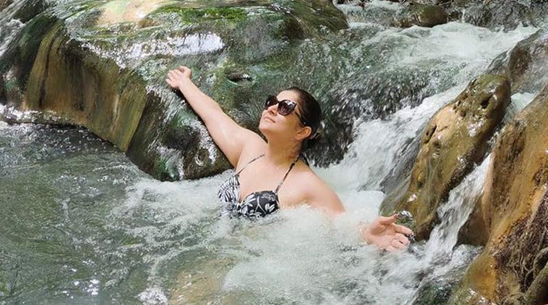 Srabanti Chatterjee shares hot stream bath video | Sangbad Pratidin