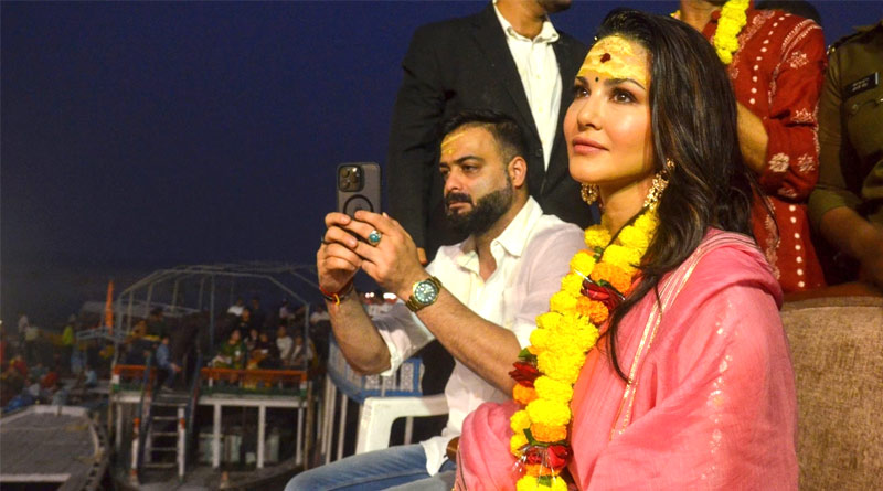 Sunny Leone attended was Ganga Aarti in Varanasi | Sangbad Pratidin