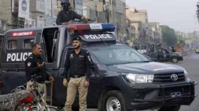 Bomb blast targeting police kills five in Pakistan। Sangbad Pratidin