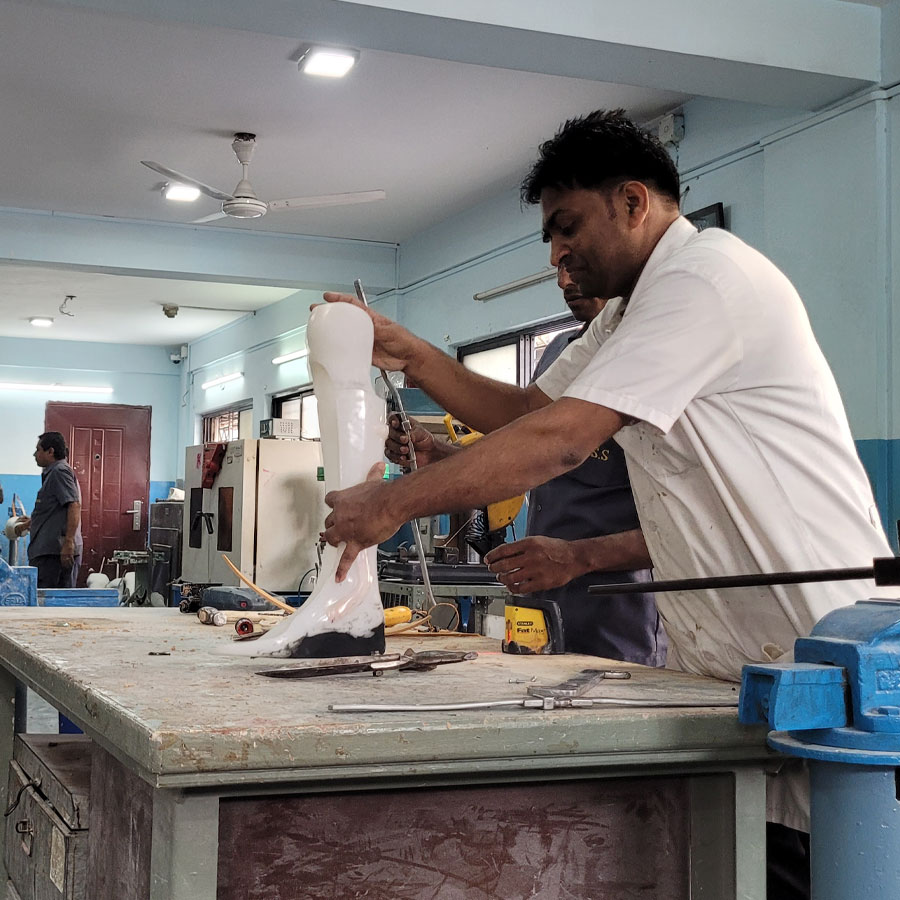 Exclusive: Hands and Feet factory in Kolkata! specially abled people make Prosthetic limbs 6
