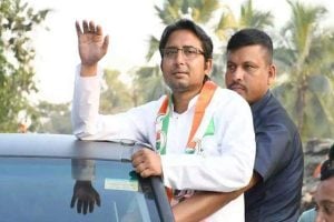 বাড়িতেই অগ্নিদগ্ধ বায়রন বিশ্বাস, গুরুতর অবস্থা সাগরদিঘির বিধায়কের