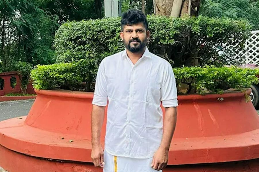 সংসদে হামলাকারীদের পাস দেওয়া বিজেপি সাংসদের ভাই গ্রেপ্তার