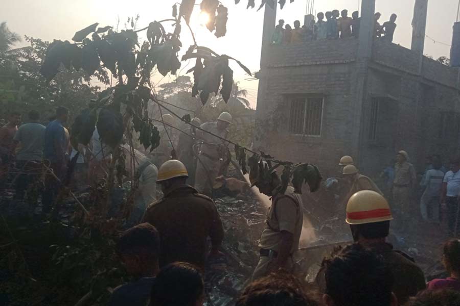 Cylinder Blast at Narendrapur area, huge damage in the house | Sangbad Pratidin