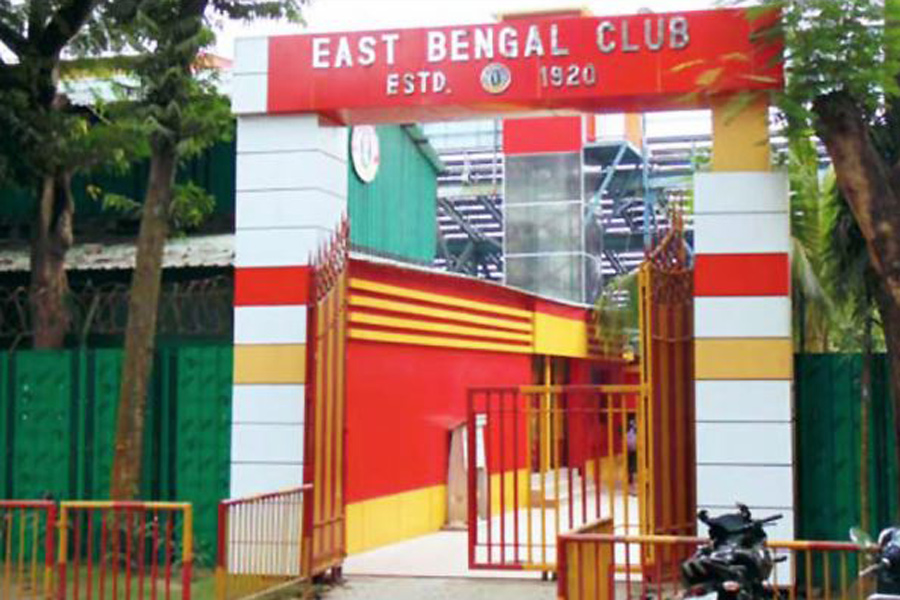 East Bengal is awarded full three points from Kolkata league derby । Sangbad Pratidin