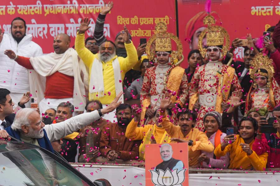 অযোধ্যার আকাশে বাতাসে শুধুই ‘জয় শ্রীরাম’, রামতীর্থ মোদিময়
