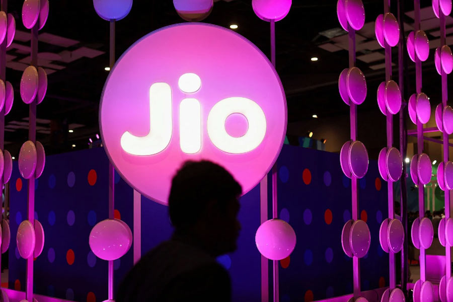 Jio to launch new 5G smartphone under Rs 10,000 | Sangbad Pratidin