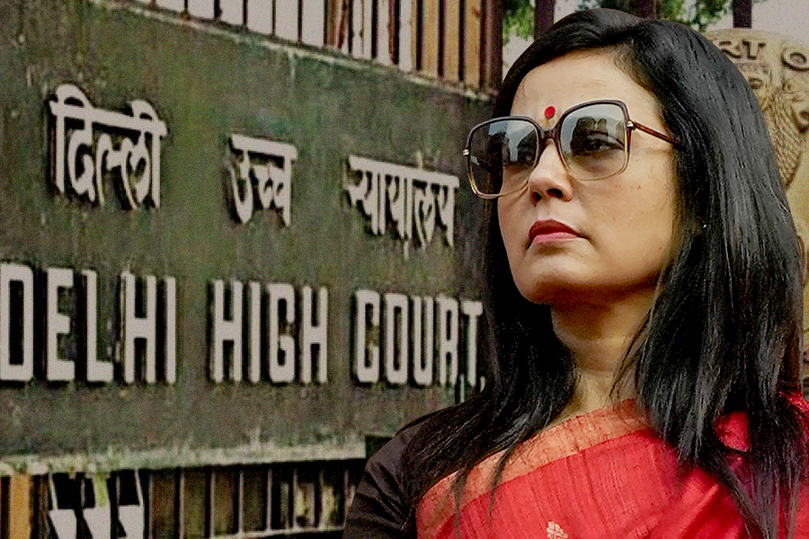 Mahua Moitra knocks Delhi High Court's door against ED and Media | Sangbad Pratidin