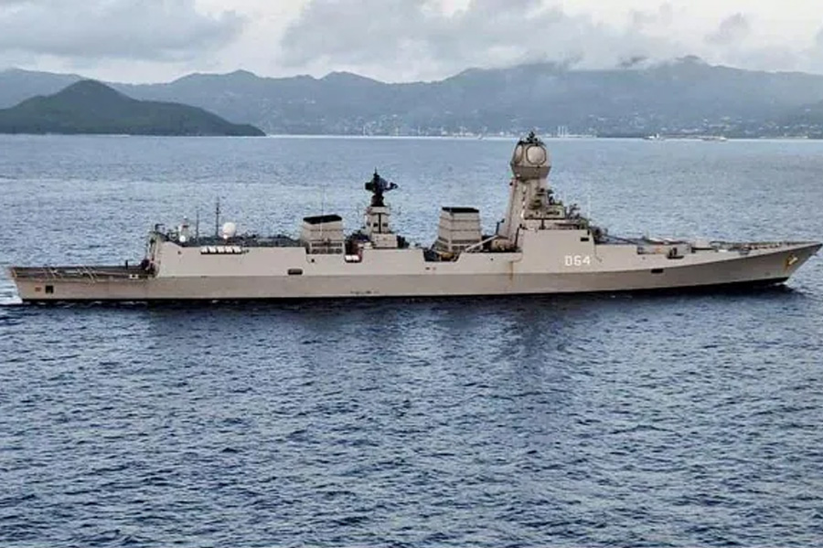 India Navy Deploys 3 Warships To Counter Attacks In Arabian Sea | Sangbad Pratidin
