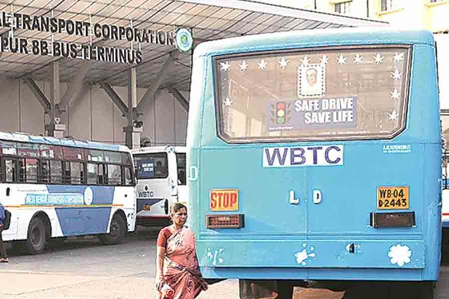 Passengers suffer as government buses are not in business