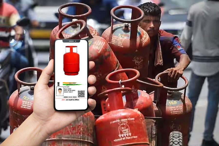 Here is how to Link Aadhaar Card to Gas Connection | Sangbad Pratidin