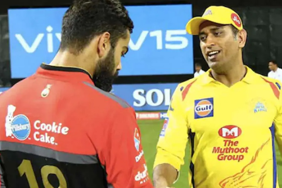 ‘IPL জিততে সাহায্য করুন’, ধোনির কাছে কাতর আর্জি RCB ভক্তের, কী উত্তর ক্যাপ্টেন কুলের?