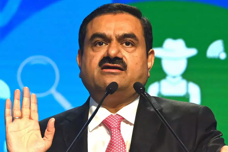 6 companies of Adani group gets show cause notice