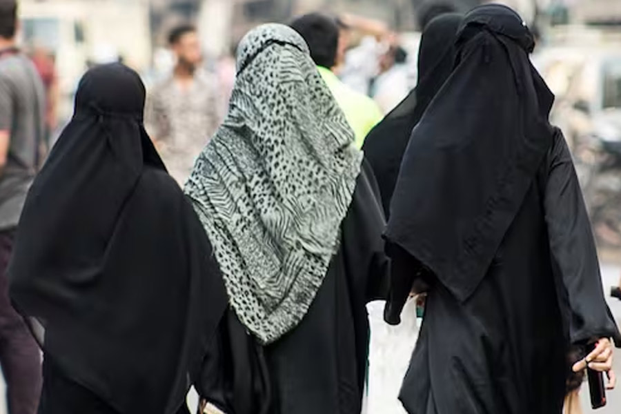 Taliban arrest women for wearing 'bad hijab' in Afghanistan। Sangbad Pratidin