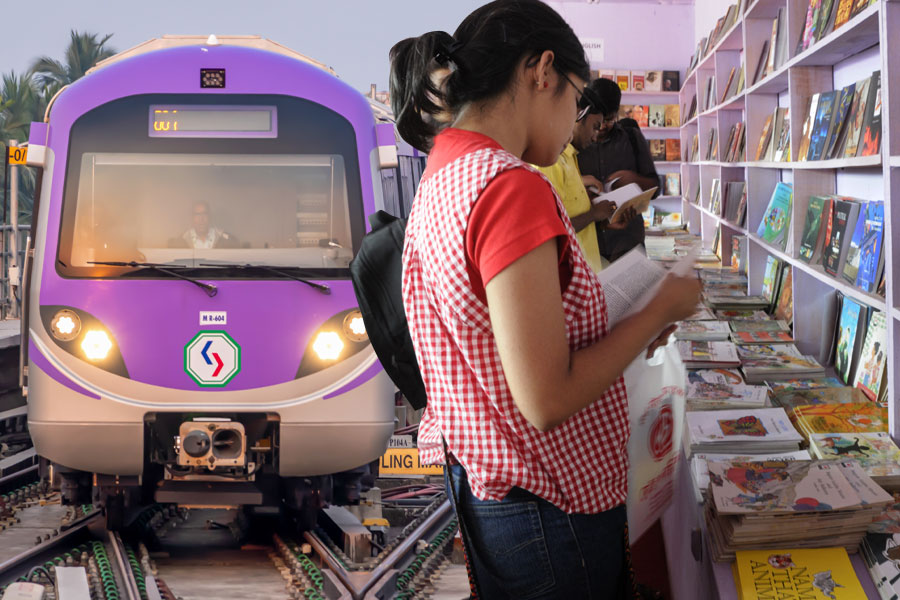 Metro to run special services on east-west corridor during 47th Kolkata International Book Fair | Sangbad Pratidin