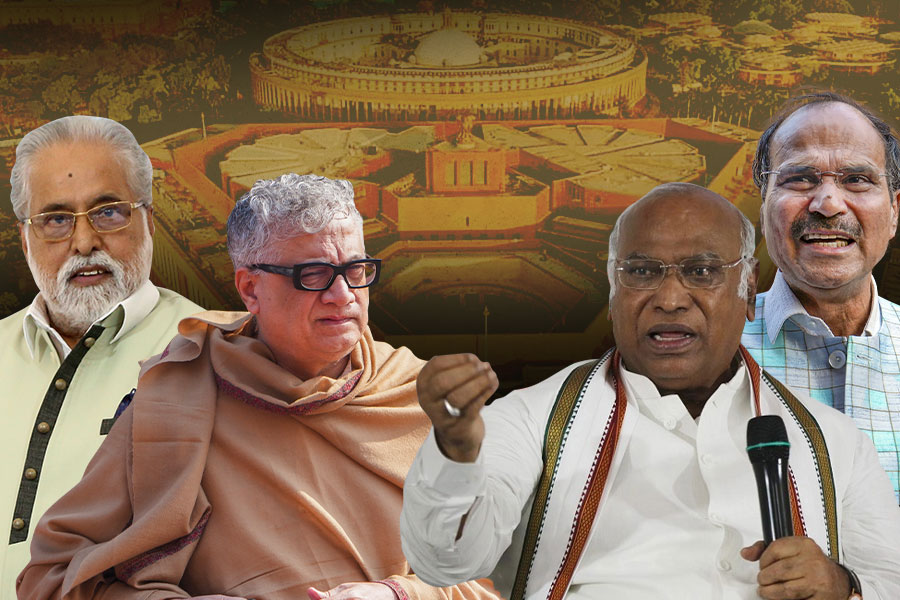 Lack of trust between Congress and TMC may break floor Coordination in Parliament | Sangbad Pratidin