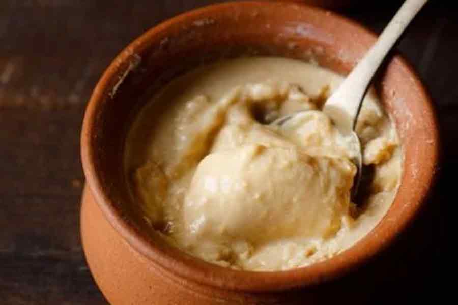 Amul's sweet yogurt of certain batch numbers banned in Burdwan | Sangbad Pratidin