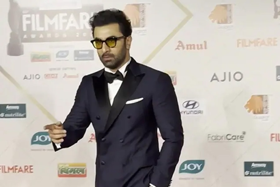 ‘তোমাদের জন্যই…’, বাবা ঋষি ও মেয়ে রাহাকে ফিল্মফেয়ার উৎসর্গ ‘অ্যানিম্যাল’ রণবীরের