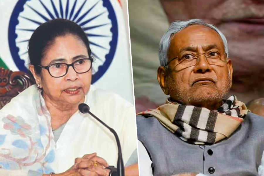 Congress leaders want Mamata Banerjee to be with INDIA alliance | Sangbad Pratidin