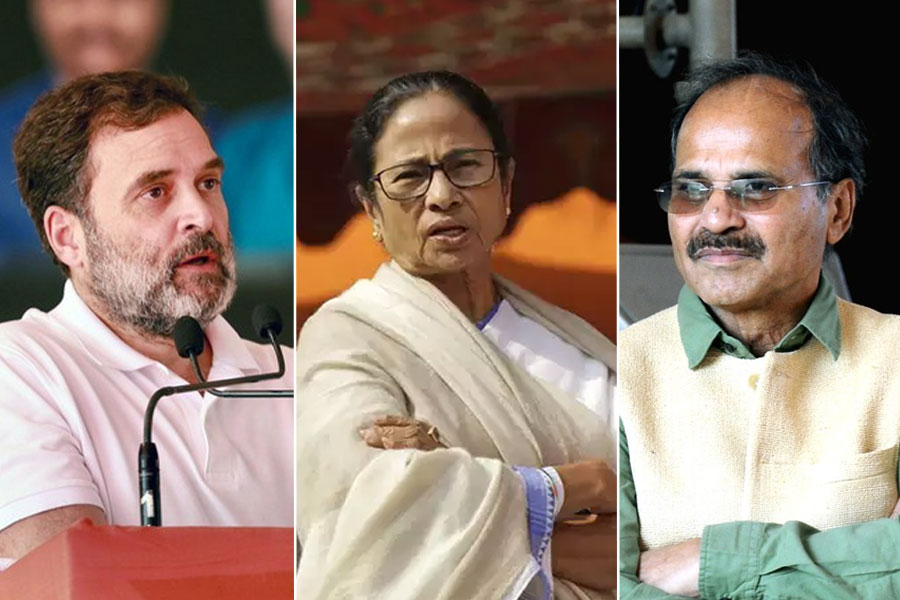 Adhir Ranjan Chowdhury may be the reason behind Congress TMC split, says AAP | Sangbad Pratidin