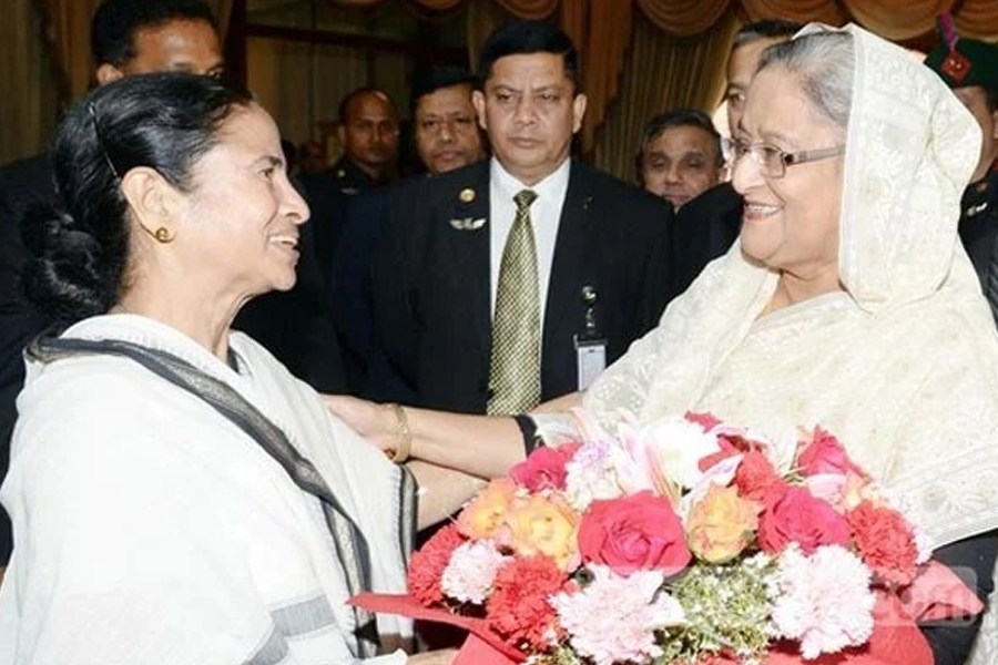 WB CM Mamata Banerjee congratulaes elected PM of Bangladesh Sheikh Hasina | Sangbad Pratidin