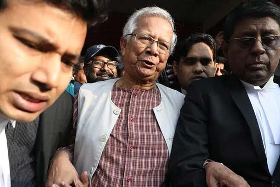 নোবেলজয়ী অর্থনীতিবিদ ইউনুসকে ৬ মাসের কারাদণ্ড দিল বাংলাদেশের আদালত