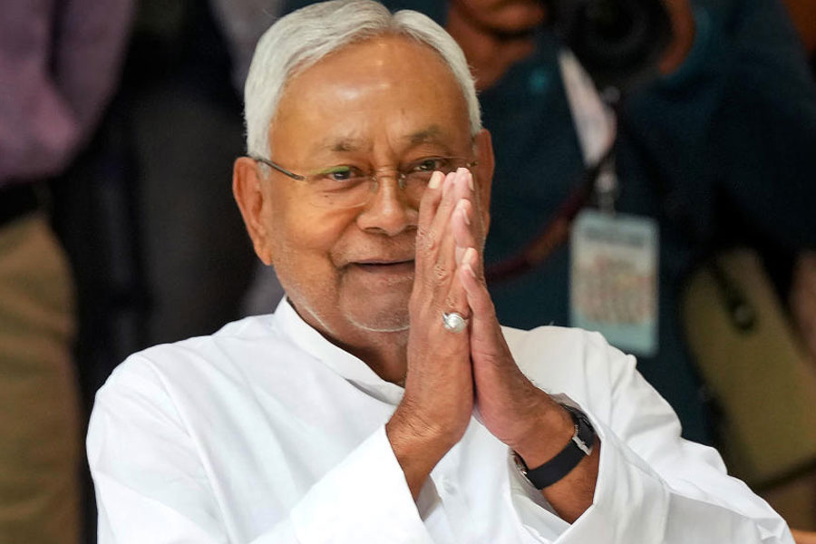 Chirag Paswan wants Bihar CM to 'Sacrifice' Seats in Lok Sabha | Sangbad Pratidin