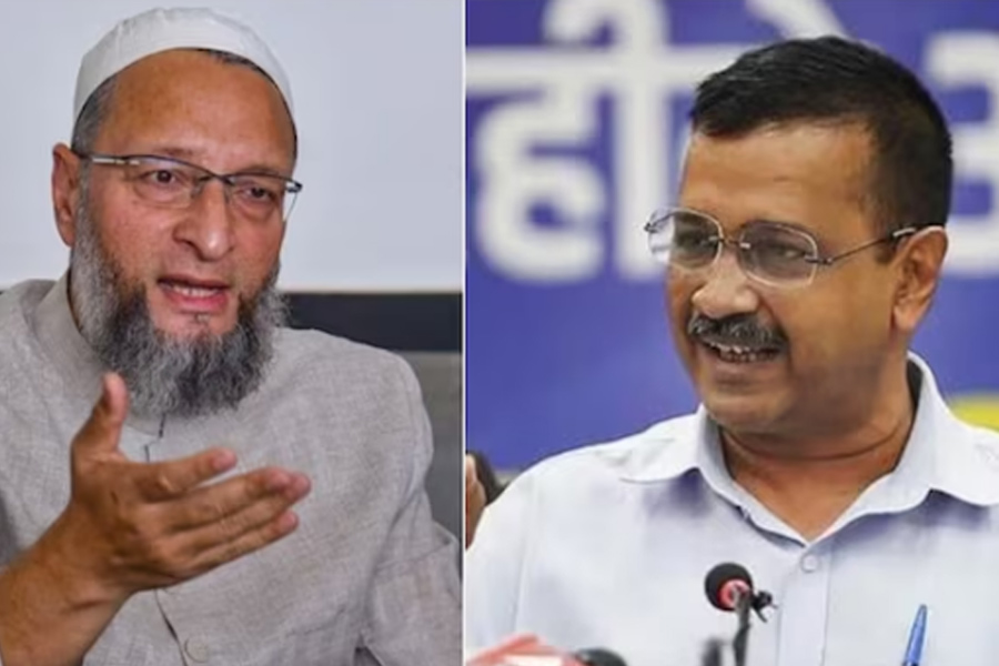 কেজরিওয়াল ‘RSS কা ছোটা রিচার্জ’! ওয়েইসির কটাক্ষের জবাবে কী বলল আপ?