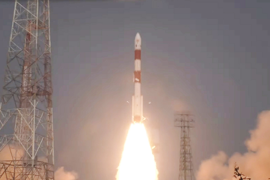 ISRO launches first XPoSat mission successfully, roaring start to 2024 | Sangbad Pratidin