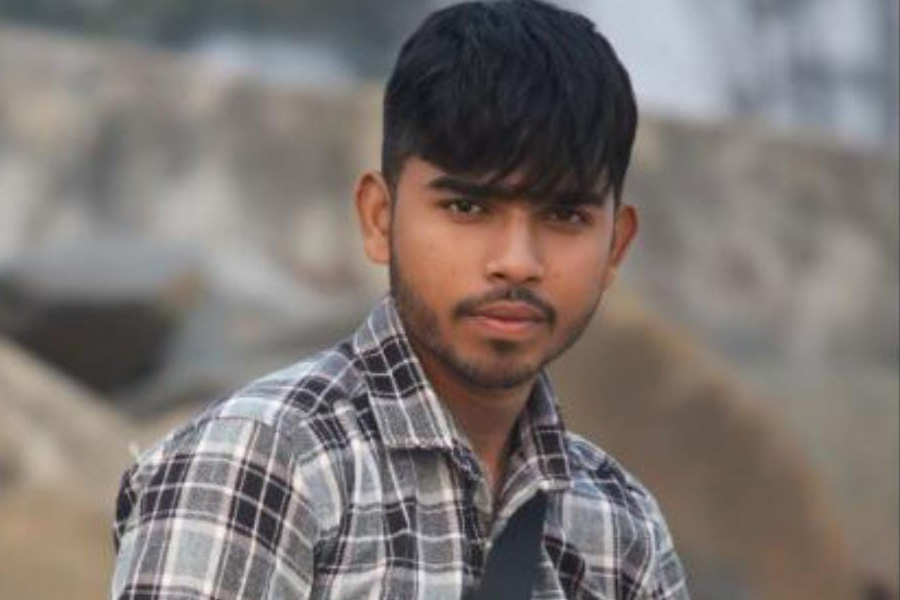 খাস কলকাতায় খাল থেকে উদ্ধার যুবকের দেহ, অপহরণ করে খুনের অভিযোগ পরিবারের