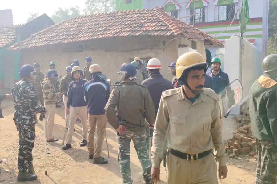 IC of Raghunathpur allegedly injured in purulia | Sangbad Pratidin