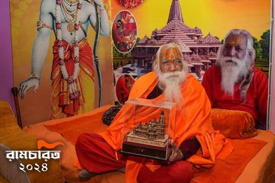 ‘রামরাজ্য আসছে’, লোকসভা নির্বাচন ও অযোধ্যাকে মেলালেন রামমন্দিরের প্রধান পুরোহিত