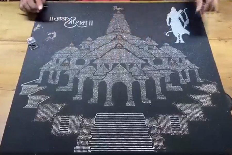 সোনার মুকুট, হিরের মন্দির! উদ্বোধনের আগে সেজে উঠছে অযোধ্যাও