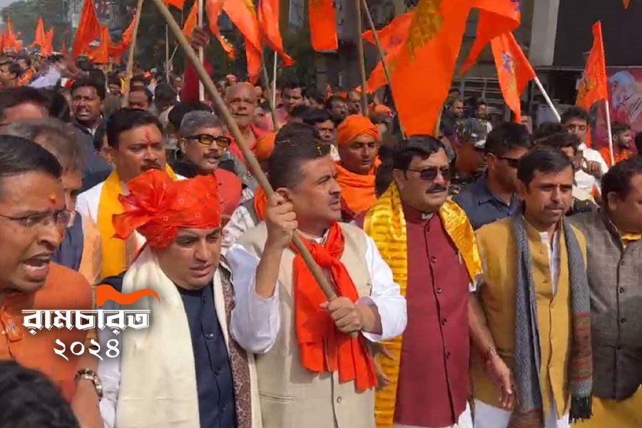 অযোধ্যার রাম আবহ কলকাতাতেও, রাজপথে রামনাম শুভেন্দুর