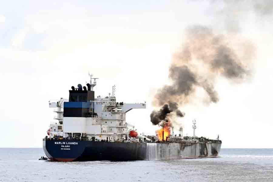 Captain Of Missile-Hit UK Ship Thanks Indian Navy For Rescue | Sangbad Pratidin
