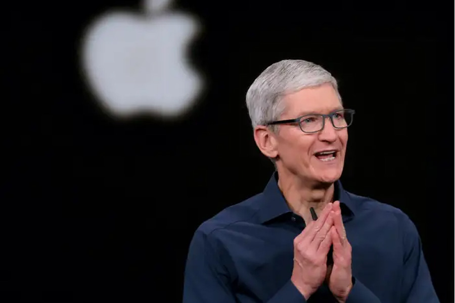 Apple CEO Tim Cook's salary dropped by 300 crore in 2023 | Sangbad Pratidin