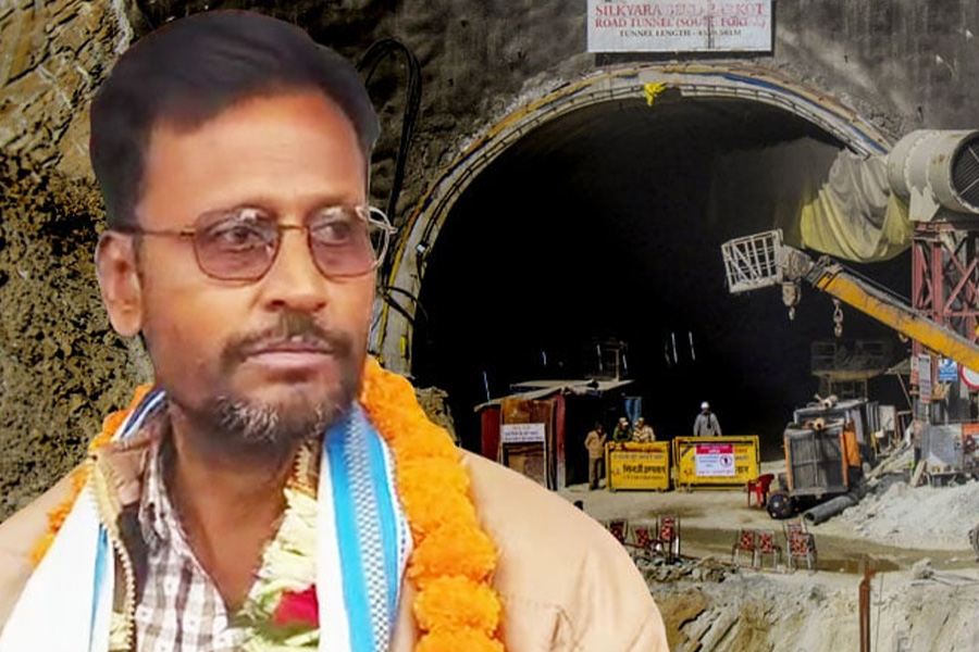 Rescued WB Worker Back At Uttarkashi Tunnel That Crashed | Sangbad Pratidin