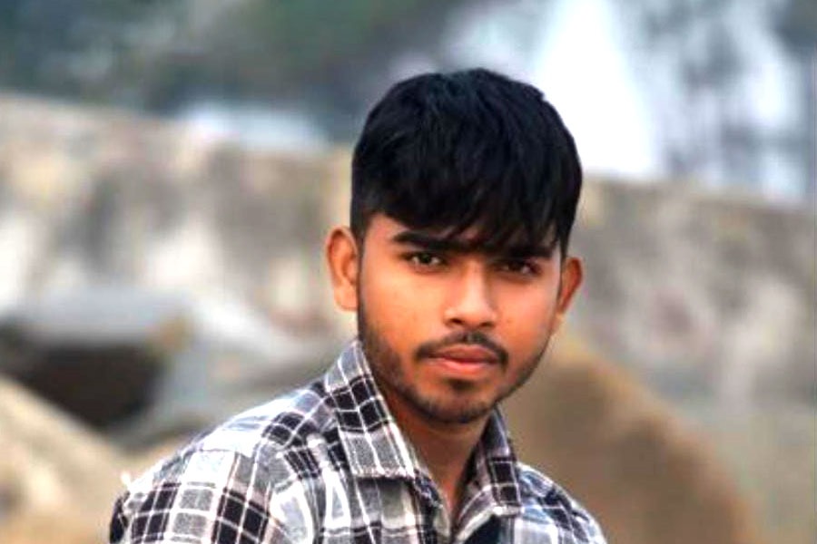 খাস কলকাতায় খাল থেকে উদ্ধার যুবকের দেহ, অপহরণ করে খুনের অভিযোগ পরিবারের