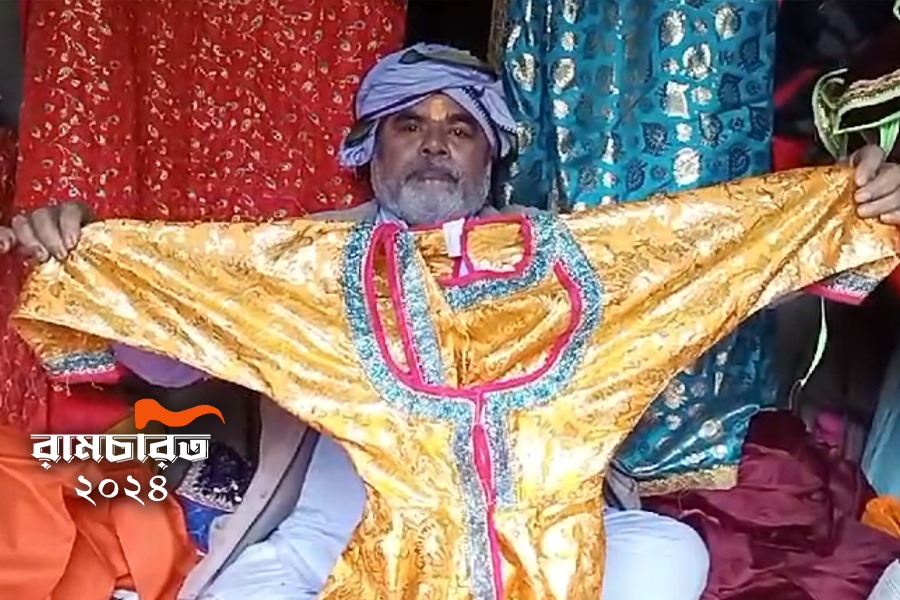 ১৮৫৭ থেকে রামের পোশাক তৈরির কাজ, তবুও রামমন্দিরে ‘ব্রাত্য বাবুলাল’
