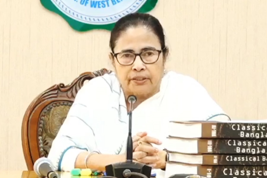 Mamata Banerjee on Aadhaar: WB govt to provide special card as replacement of AADHAAR | Sangbad Pratidin