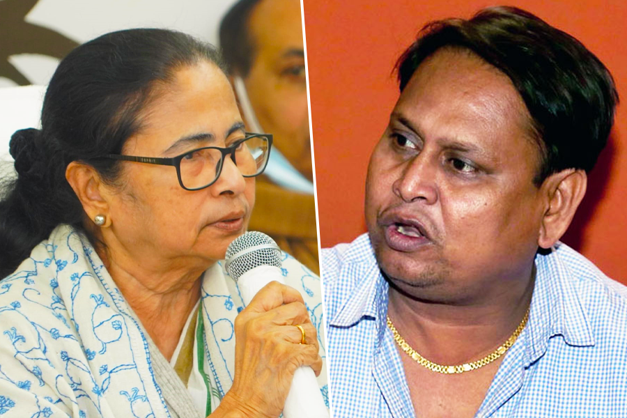 'You talk too much', Mamata Banerjee scolds Humayun Kabir | Sangbad Pratidin