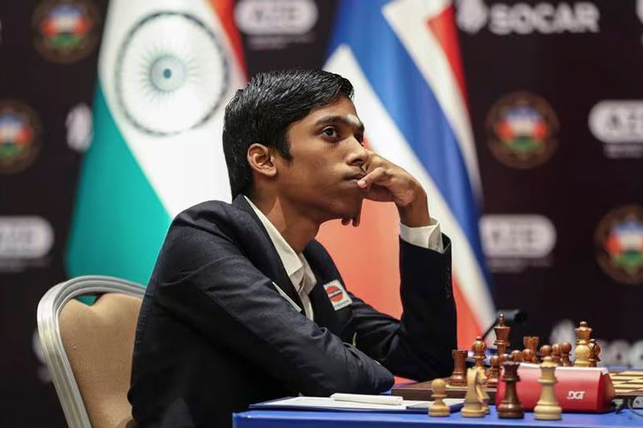 For the first time in his career, Grandmaster R Praggnanandhaa has become India's top-ranked men's chess player । Sangbad Pratidin