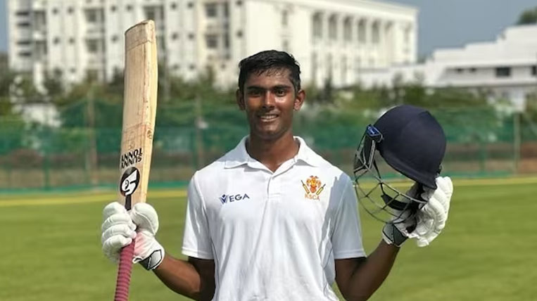 প্রখর চতুর্বেদীর ৪০৪, কোচবিহার ট্রফির ফাইনালে ইতিহাস