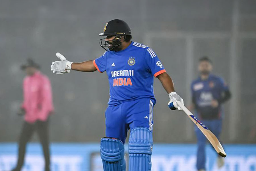 Rohit Sharma vented his anger after got out against Afghanistan । Sangbad Pratidin