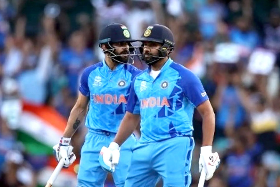 Virat Kohli and Rohit Sharma are the key players to win ICC T-20 World Cup, says AB de Villiers । Sangbad Pratidin