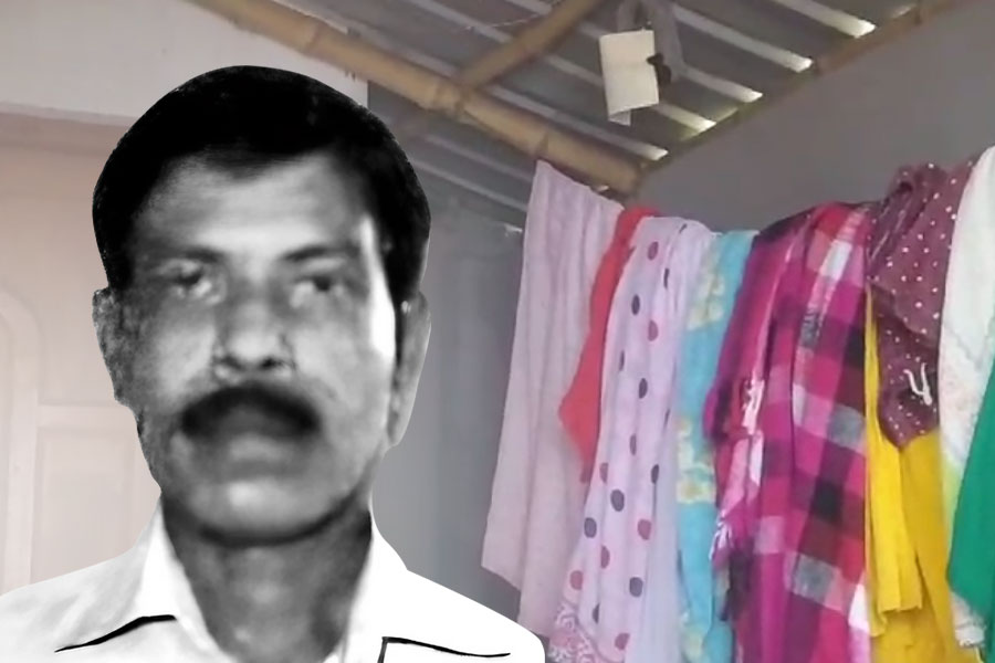 Jutemill labour at Naihati kills self by hanging after lossing job from Durga puja | Sangbad Pratidin