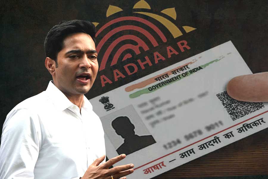 Abhishek Banerjee slams BJP over adhar card cancel issue | Sangbad Pratidin